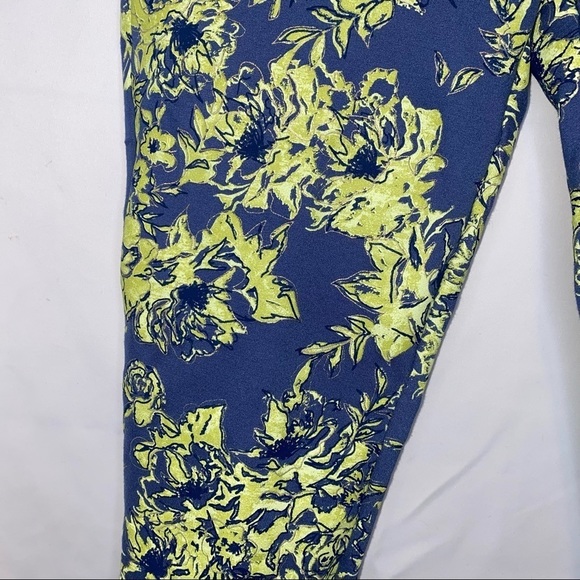 NWOT Soft Surroundings Green Blue Elisabetta Floral Stretchy Pants Size Small - Picture 4 of 11